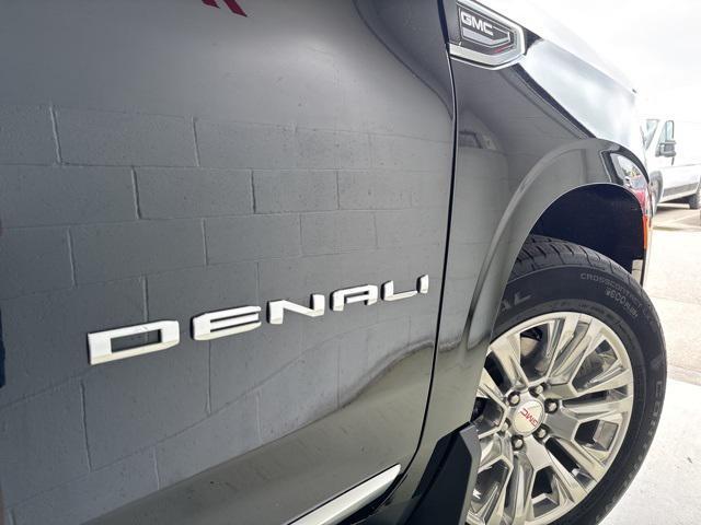 used 2023 GMC Yukon XL car, priced at $63,850