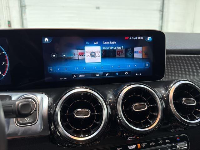 used 2021 Mercedes-Benz GLB 250 car, priced at $27,250