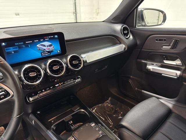 used 2021 Mercedes-Benz GLB 250 car, priced at $27,250