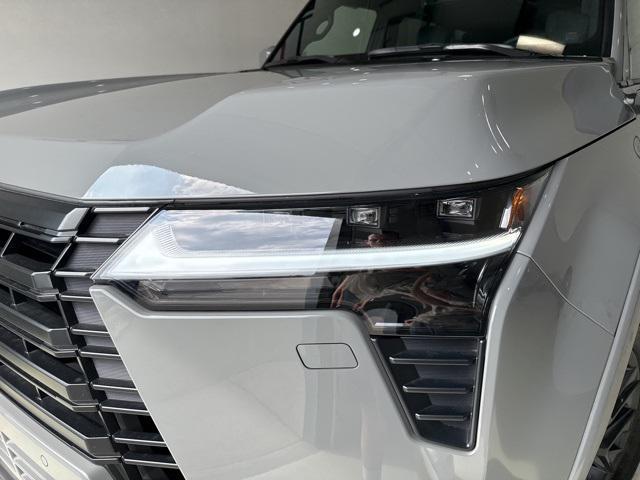 used 2025 Lexus GX 550 car, priced at $84,950