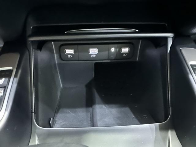used 2022 Kia Sorento car, priced at $31,701