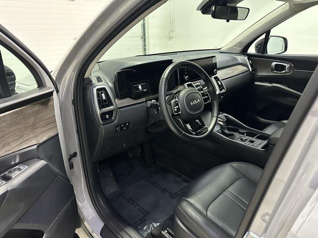 used 2022 Kia Sorento car, priced at $31,701