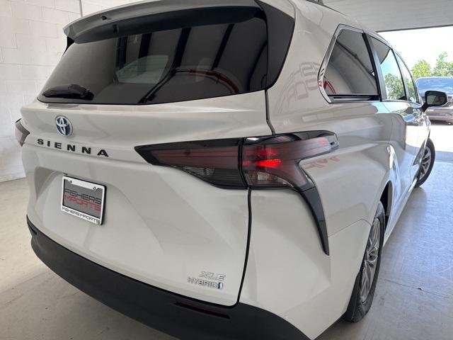 used 2024 Toyota Sienna car, priced at $39,950