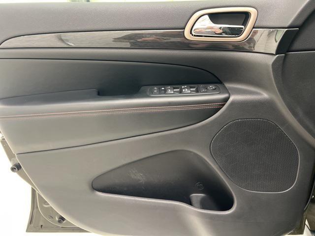 used 2016 Jeep Grand Cherokee car, priced at $16,750