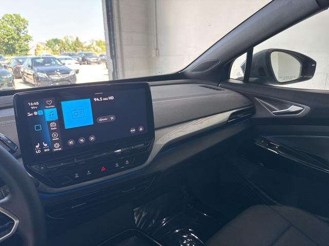 used 2024 Volkswagen ID.4 car, priced at $26,850