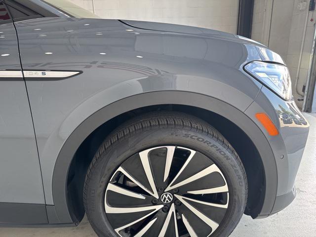 used 2024 Volkswagen ID.4 car, priced at $26,850