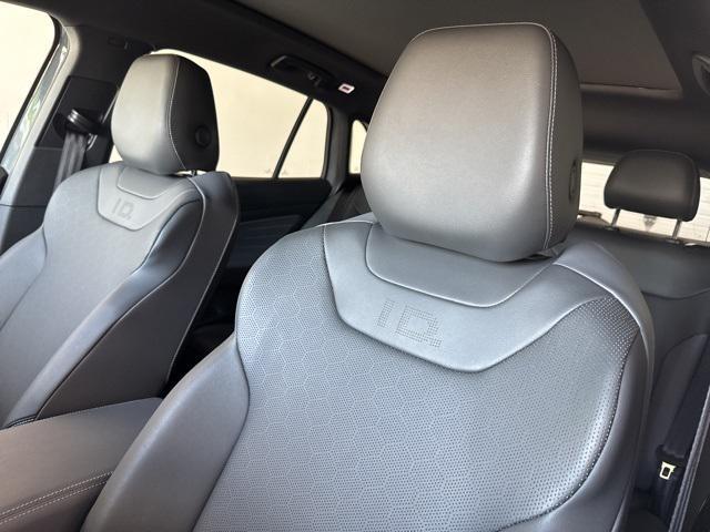 used 2024 Volkswagen ID.4 car, priced at $26,850