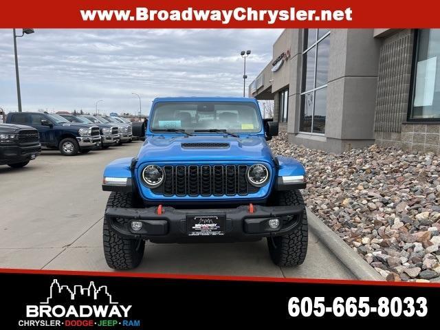 new 2024 Jeep Gladiator car, priced at $57,178