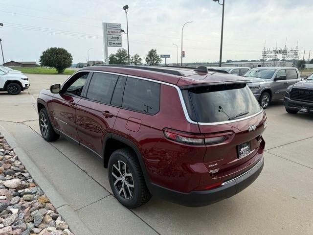 new 2025 Jeep Grand Cherokee L car, priced at $46,001