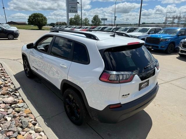 used 2020 Jeep Cherokee car, priced at $16,280