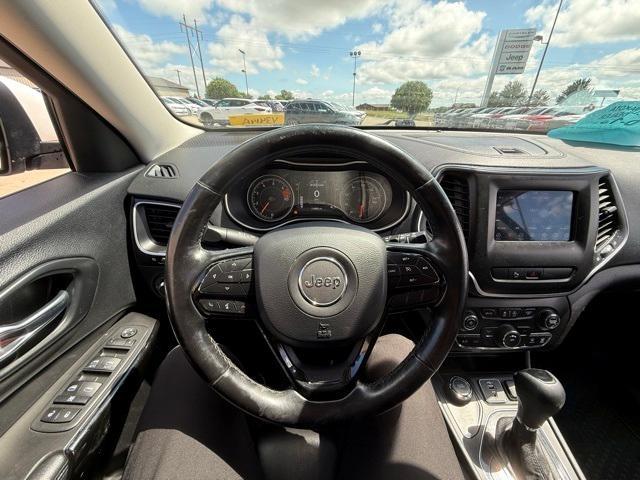 used 2020 Jeep Cherokee car, priced at $16,495