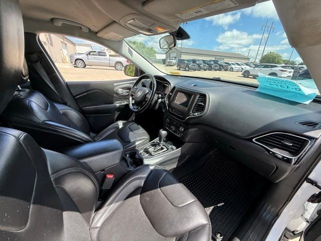used 2020 Jeep Cherokee car, priced at $16,495
