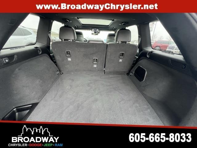 used 2022 Jeep Grand Cherokee car, priced at $40,308