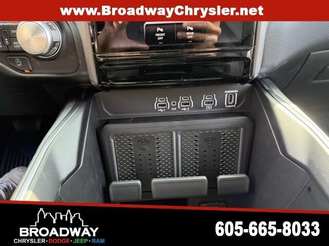 new 2025 Ram 1500 car, priced at $62,686