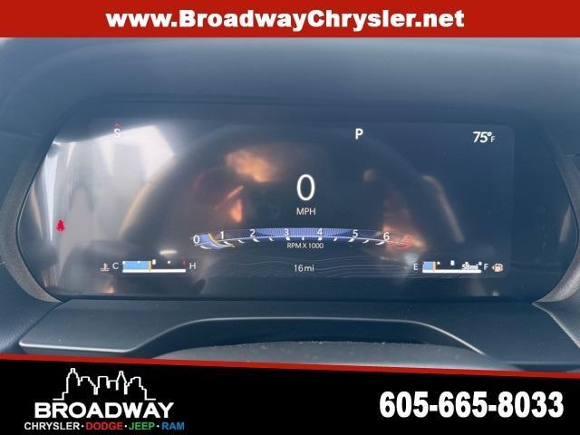 new 2025 Jeep Grand Cherokee car, priced at $43,851