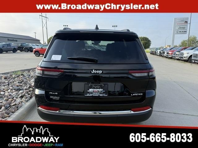 new 2025 Jeep Grand Cherokee car, priced at $43,851