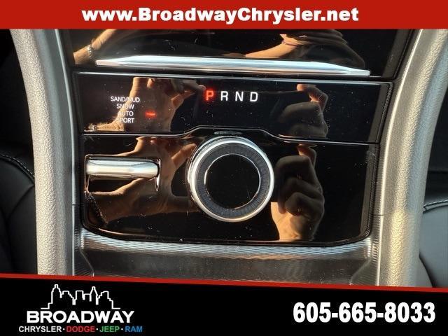 new 2025 Jeep Grand Cherokee car, priced at $43,851