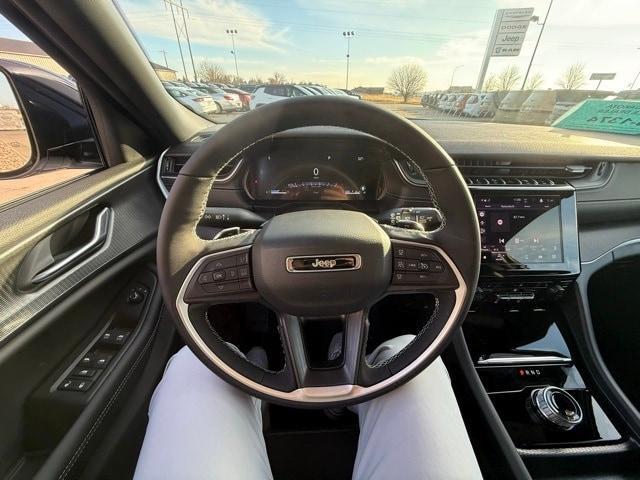 new 2025 Jeep Grand Cherokee car, priced at $42,385