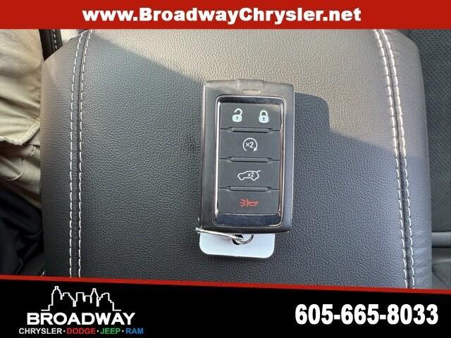 new 2025 Jeep Grand Cherokee L car