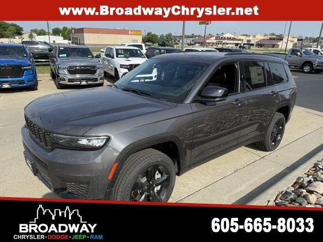 new 2025 Jeep Grand Cherokee L car