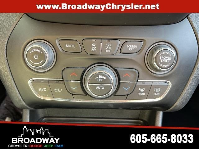 used 2023 Jeep Cherokee car, priced at $28,393