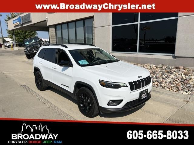 used 2023 Jeep Cherokee car, priced at $28,393