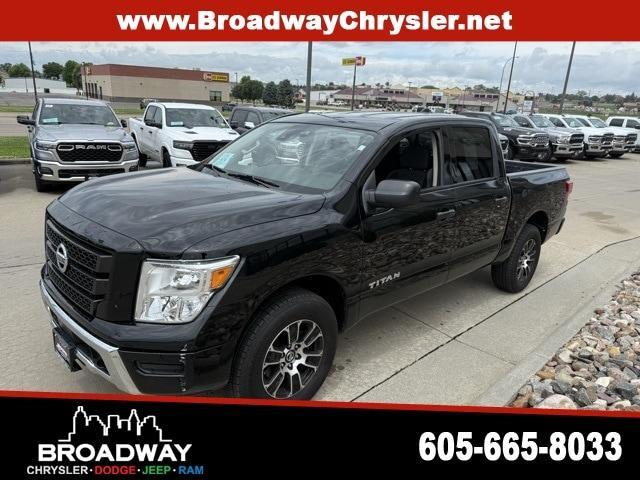 used 2022 Nissan Titan car, priced at $35,980