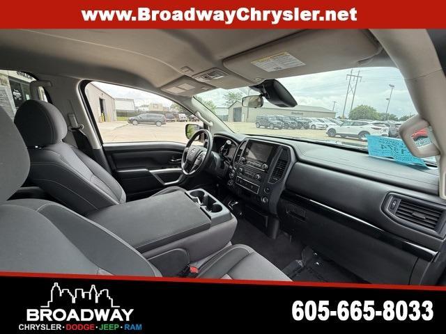 used 2022 Nissan Titan car, priced at $35,980