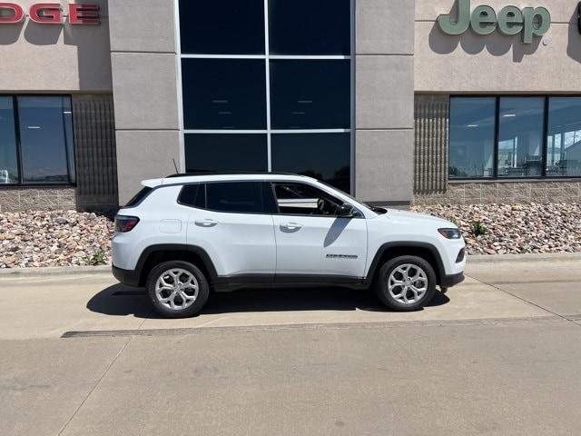 used 2024 Jeep Compass car, priced at $29,489