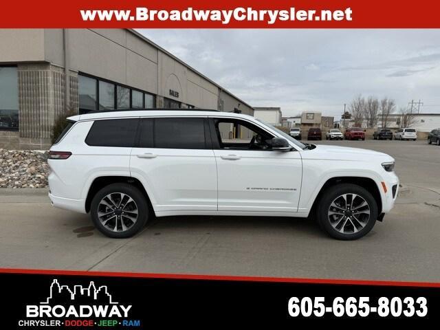new 2025 Jeep Grand Cherokee L car, priced at $58,857