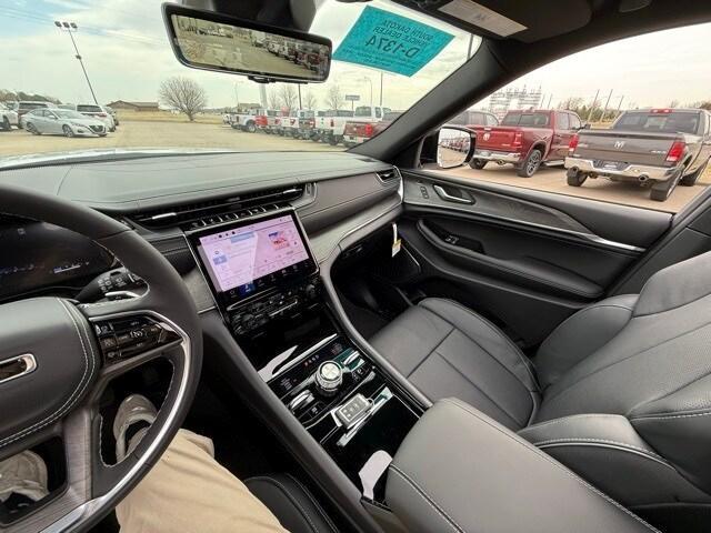new 2025 Jeep Grand Cherokee L car, priced at $61,075