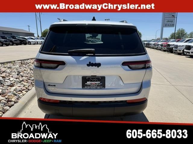new 2025 Jeep Grand Cherokee L car, priced at $43,077