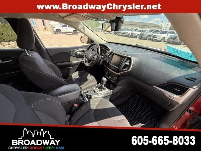 used 2016 Jeep Cherokee car, priced at $11,490