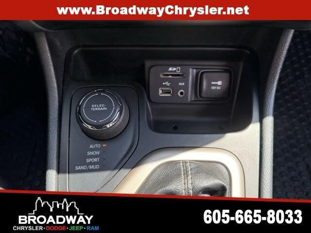 used 2016 Jeep Cherokee car, priced at $11,890