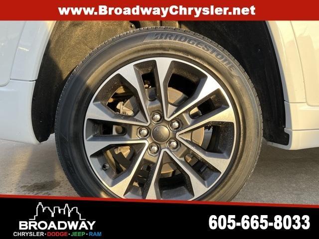 used 2022 Jeep Grand Cherokee L car, priced at $38,459