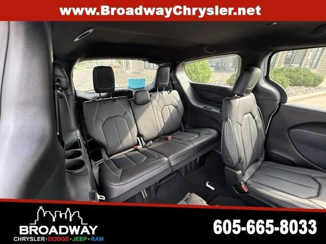 new 2025 Chrysler Voyager car, priced at $40,113