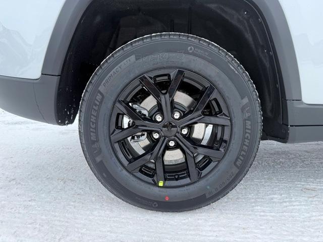 new 2025 Jeep Grand Cherokee car, priced at $42,980