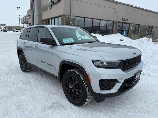 new 2025 Jeep Grand Cherokee car, priced at $42,980