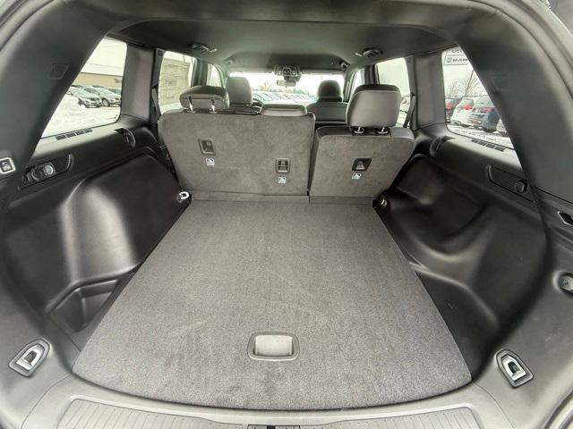 new 2025 Jeep Grand Cherokee car, priced at $42,980