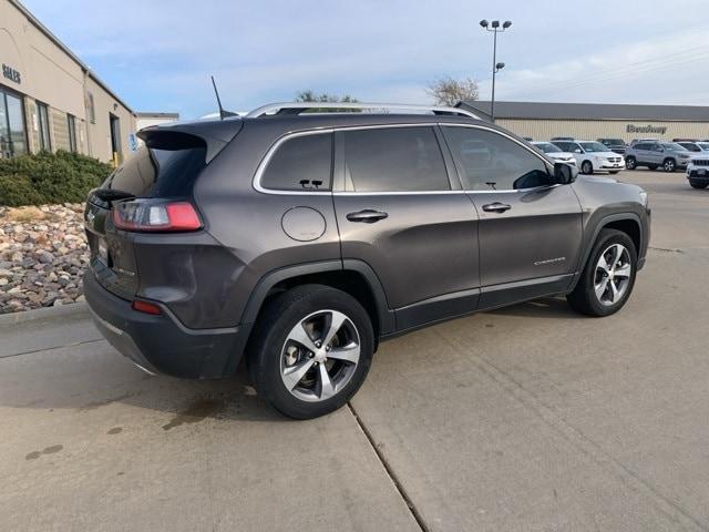 used 2019 Jeep Cherokee car, priced at $22,623