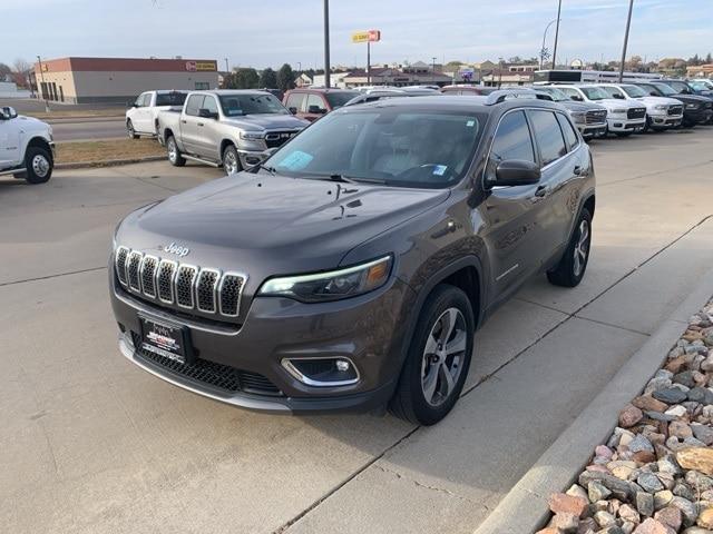 used 2019 Jeep Cherokee car, priced at $22,623