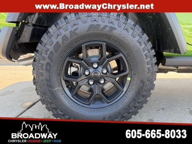 new 2025 Jeep Wrangler car, priced at $50,085