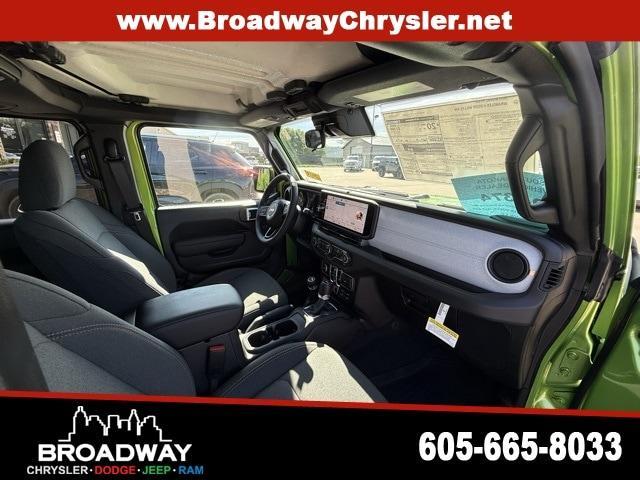 new 2025 Jeep Wrangler car, priced at $50,085