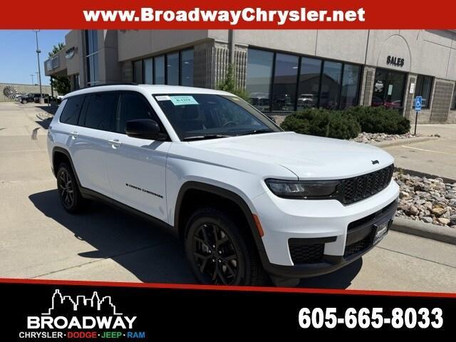new 2025 Jeep Grand Cherokee L car, priced at $42,482