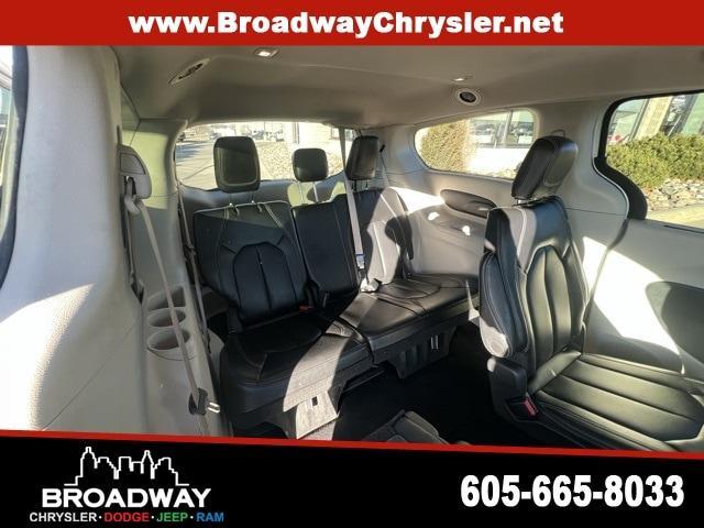 used 2023 Chrysler Pacifica car, priced at $30,986