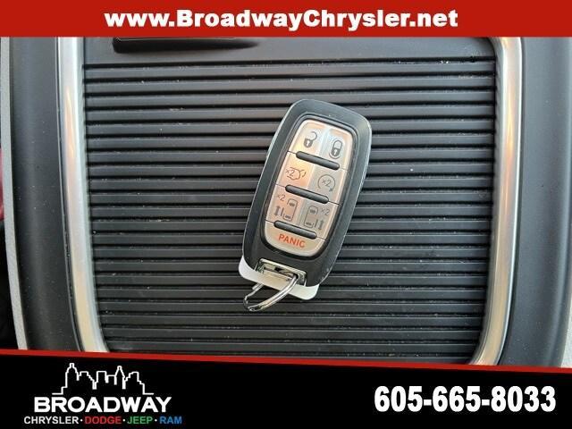 used 2023 Chrysler Pacifica car, priced at $30,986