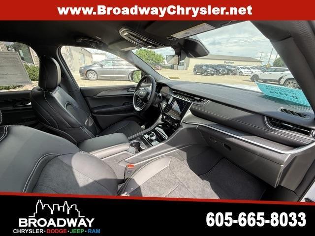 new 2025 Jeep Grand Cherokee L car, priced at $42,482