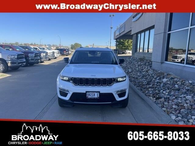 used 2022 Jeep Grand Cherokee car, priced at $37,500