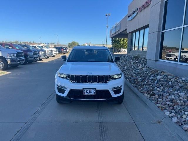 used 2022 Jeep Grand Cherokee car, priced at $39,159