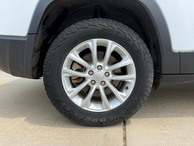 used 2020 Jeep Cherokee car, priced at $19,850